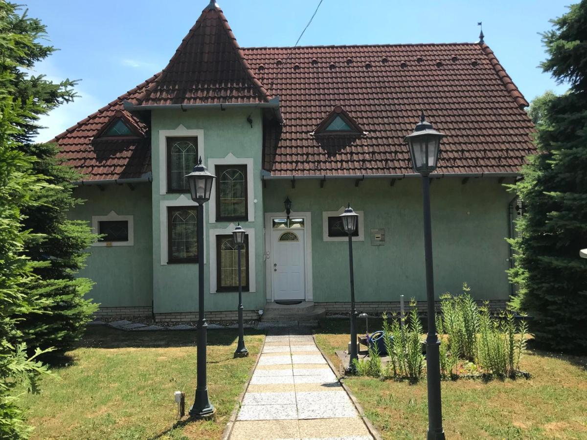 Ferienwohnung Balaton Garden Balatongyörök Exterior foto