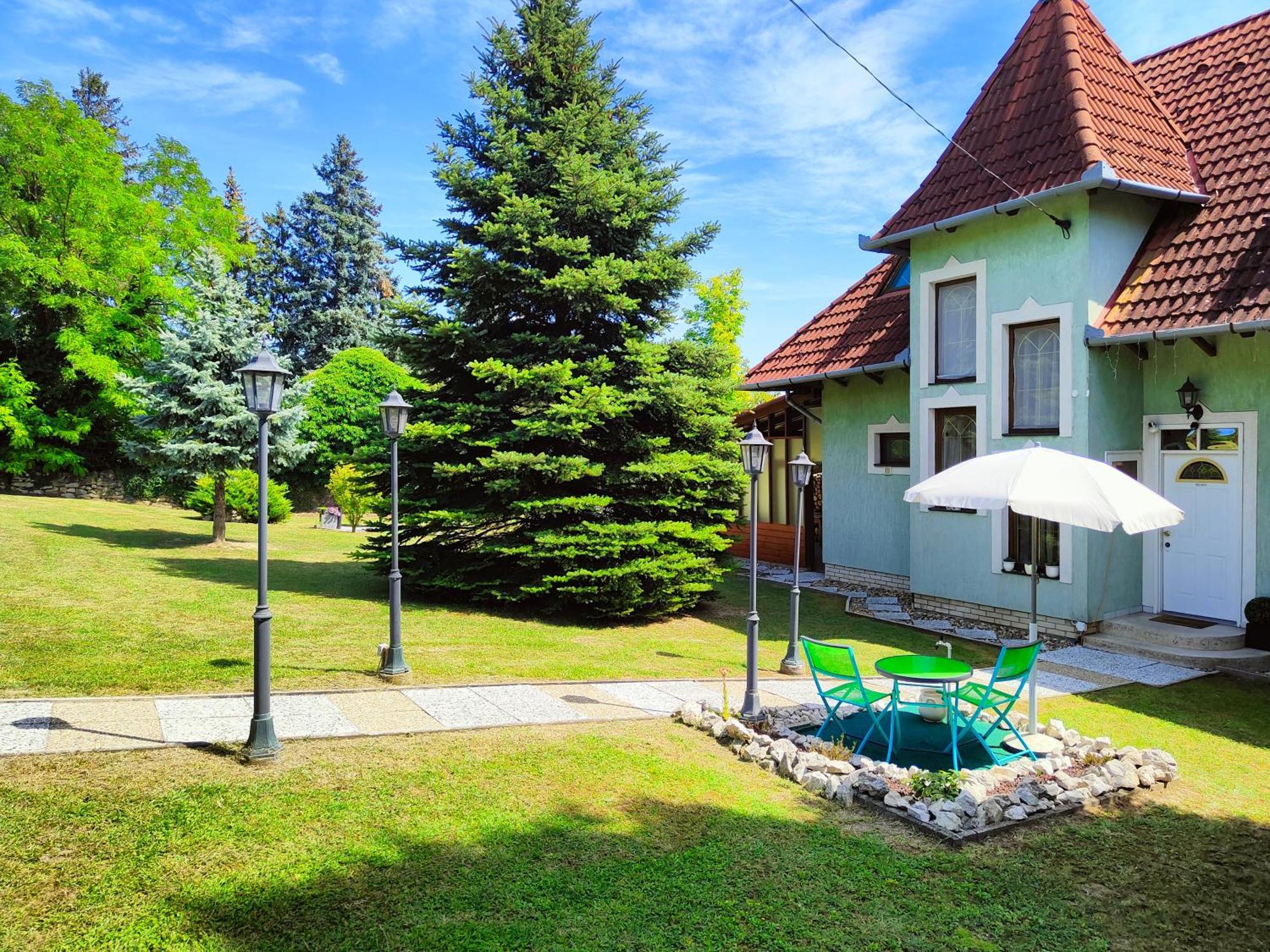 Ferienwohnung Balaton Garden Balatongyörök Exterior foto